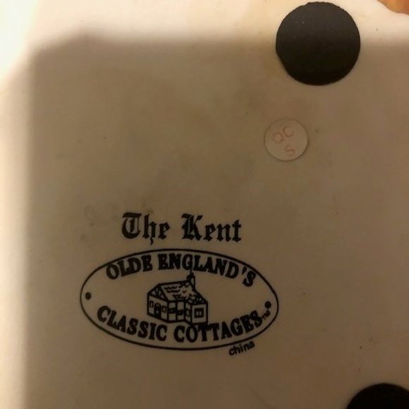 Olde England's Classic Cottages THE KENT Figurine - Picture 2 of 2